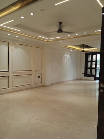 Room in 3.5 BHK Builder Floor at Dwarka – for Sale