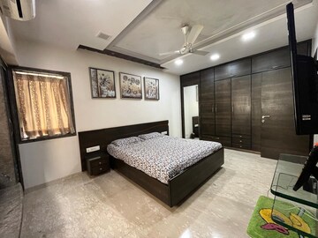 Living Room in 2 BHK Apartment at Bhaskar Parshuram Niketan, Dadar West – for Sale