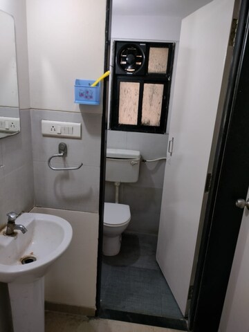 Master Bedroom in 1.5 BHK Apartment at Prithvi Proximus, Hadapsar – for Sale