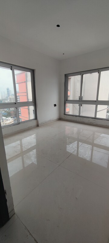 Room in 3 BHK Apartment at Diamond Destiny, Dadar West – for Sale