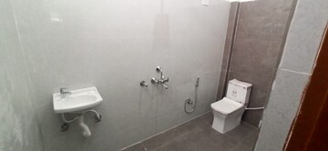 Bathroom in 3 BHK Villa at Gomti Nagar – for Sale