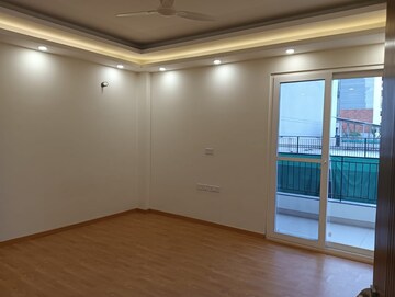 Room in 5 BHK Builder Floor at Sector 21c – for Sale