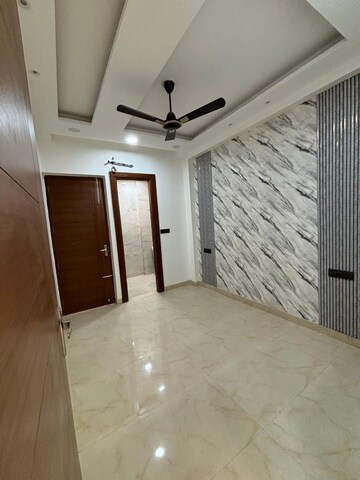 Bedroom in 3 BHK Builder Floor at Puri Kohinoor, Sector 89 – for Sale