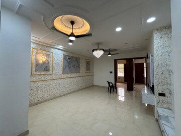 Living Room in 3 BHK Builder Floor at Puri Kohinoor, Sector 89 – for Sale