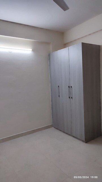 Room in 2 BHK Apartment at Signature Global Synera, Sector 81 – for Sale