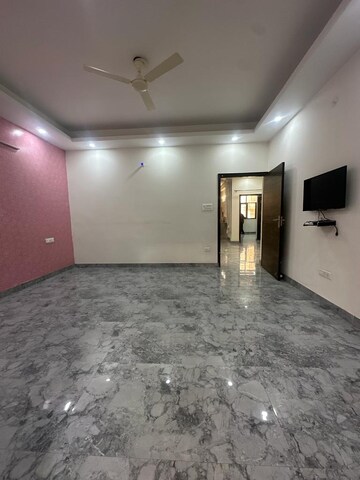 Room in 3 BHK Builder Floor at Chattarpur – for Sale