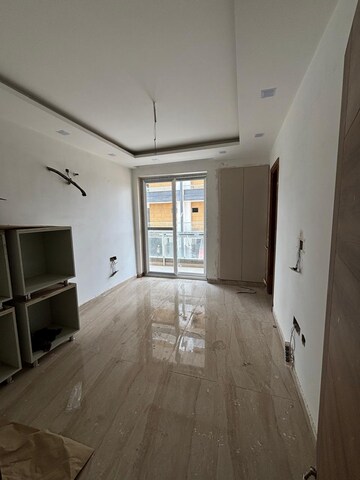 Building Lobby in 3 BHK Builder Floor at Faridabad Central – for Sale