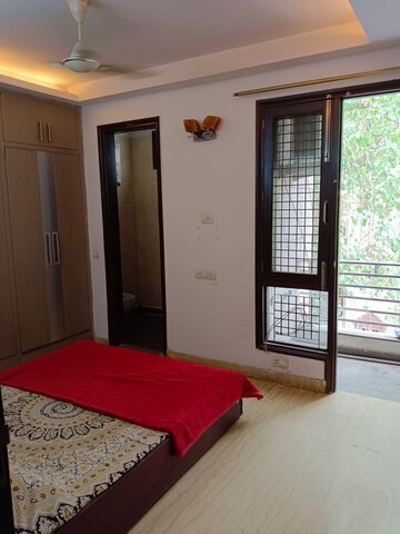 Bedroom in 2 BHK Apartment at Lajpat Nagar – for Rent