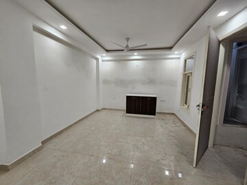 Room in 3 BHK Builder Floor at Chattarpur – for Sale