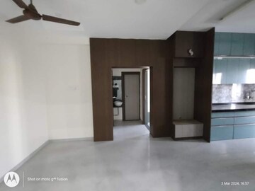 Room in 3 BHK Apartment at Vasani One, Vasai West – for Sale