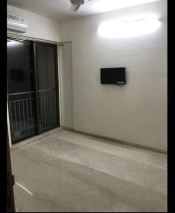 Room in 3.5 BHK Apartment at Adani Western Heights Sky Apartments, Andheri West – for Sale