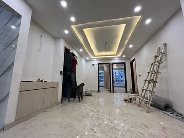 Parking in 3.5 BHK Builder Floor at Sector 57 – for Sale
