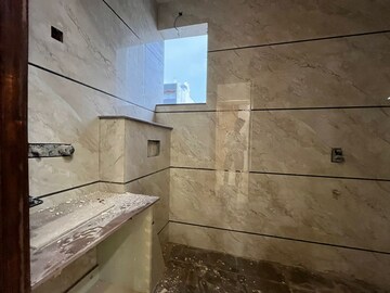 Kitchen in 3.5 BHK Builder Floor at Sector 57 – for Sale