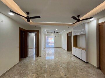 Building Lobby in 3 BHK Builder Floor at Sector 57 – for Sale