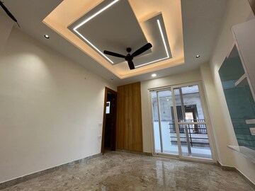 Room in 3 BHK Builder Floor at Sector 57 – for Sale