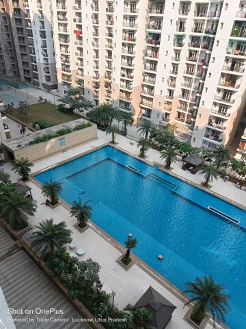 Swimming Pool in 5 BHK Apartment at Omaxe The Legends, Gomti Nagar – for Sale