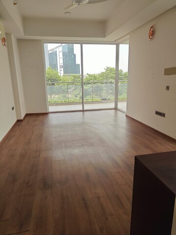 Room in 3 BHK Apartment at Mahindra Luminare, Sector 59 – for Sale