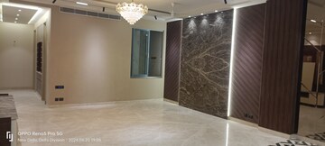 Room in 4 BHK Builder Floor at Janakpuri – for Sale