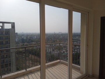 Room in 3.5 BHK Apartment at Puri Aanandvilas, Sector 81 – for Sale