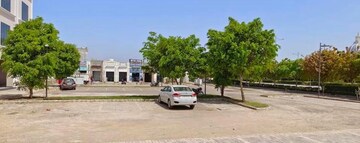  Land – Exterior View View at DLF Central Square, North Mullanpur - for Sale