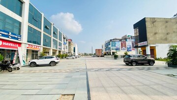  Land – Exterior View View at DLF Central Square, North Mullanpur - for Sale