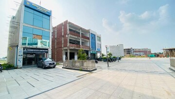  Land – Exterior View View at DLF Central Square, North Mullanpur - for Sale