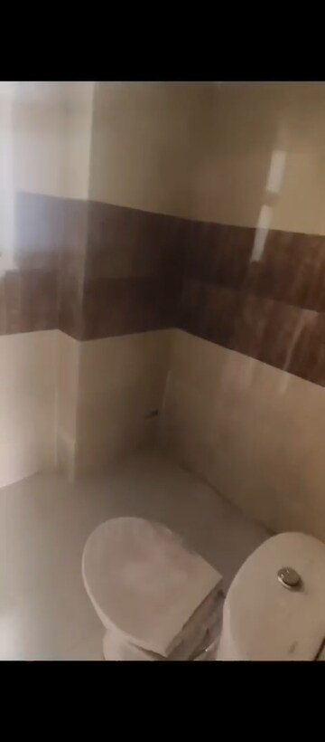 Furnished Amenities in 2 BHK Apartment at Panchsheel Greens II, Sector 16 Greater Noida – for Sale