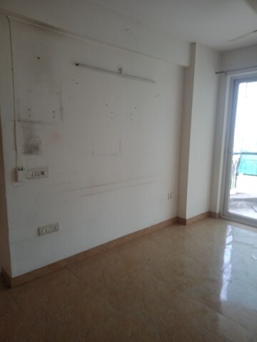 Room in 2.5 BHK Apartment at Ansal Royal Heritage, Sector 70 – for Sale