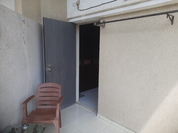Room in 2 BHK Apartment at Unique Poonam Estate Cluster 2, Mira Road – for Sale