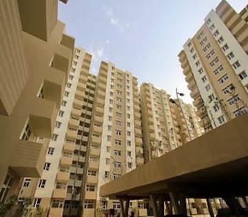 2 BHK Apartment For Resale in Tulip Lemon Sector 69 Gurgaon  7187361