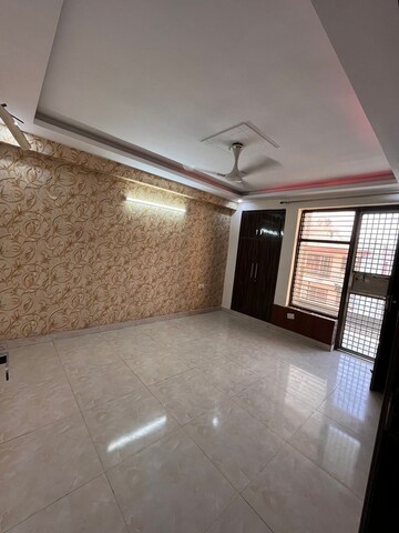 Bedroom in 4 BHK Builder Floor at Green Fields Colony – for Sale