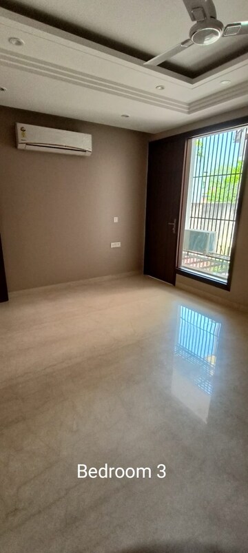 Room in 4 BHK Builder Floor at Greater Kailash ii – for Sale
