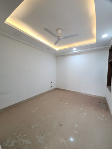 Furnished Amenities in 3 BHK Builder Floor at Chattarpur – for Sale