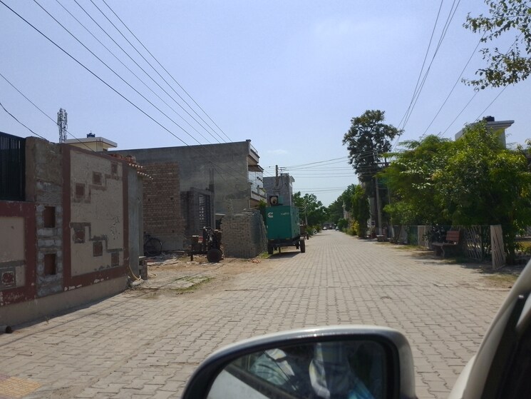  Parking, jhungian road 4 Bedroom 150 Sq.Yd. Independent House In Jhungian Road Mohali 7187636