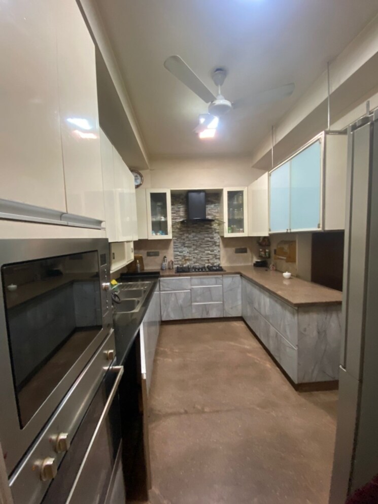 Kitchen, geetanjali enclave 5 Bedroom 3100 Sq.Ft. Builder Floor In Geetanjali Enclave Delhi 7188001