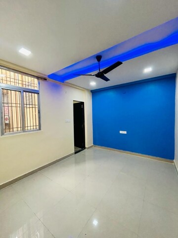 Room in 2 BHK Apartment at Heerapur – for Sale