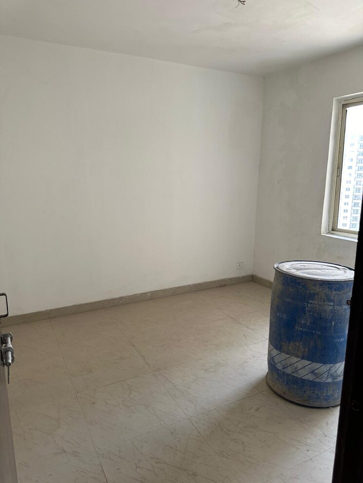 Room, era-redwood-residency 3 Bedroom 1570 Sq.Ft. Apartment In Sector 78 Faridabad 7188490