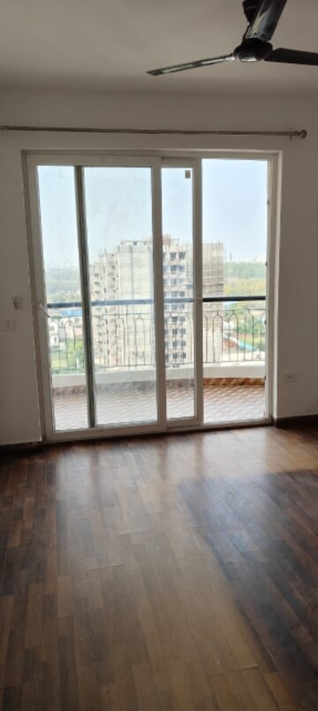 Room in 2.5 BHK Apartment at Ansal Royal Heritage, Sector 70 – for Sale