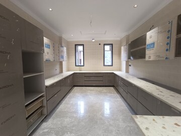 Kitchen in 4 BHK Builder Floor at Sector 37 – for Sale