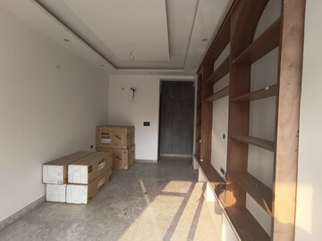 Bedroom in 4 BHK Builder Floor at Sector 37 – for Sale