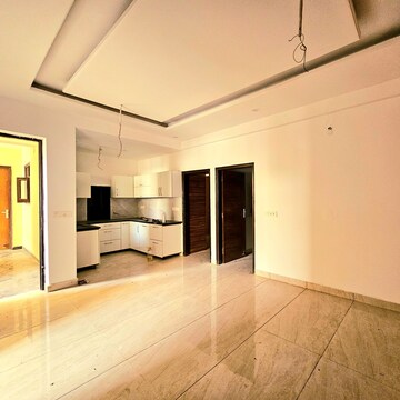 Room in 3 BHK Builder Floor at Motia Blue Ridge, Kishanpura – for Sale