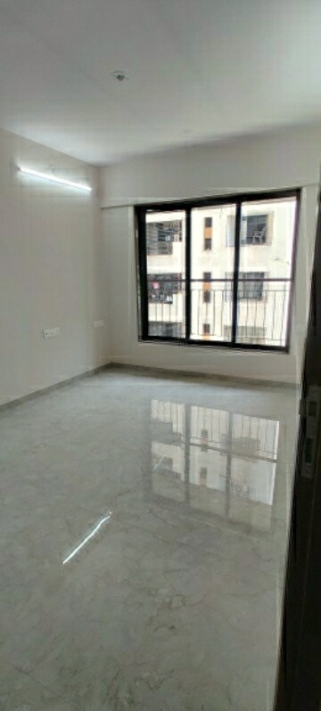 Room in 2.5 BHK Apartment at 5th Avenue, Chembur – for Sale
