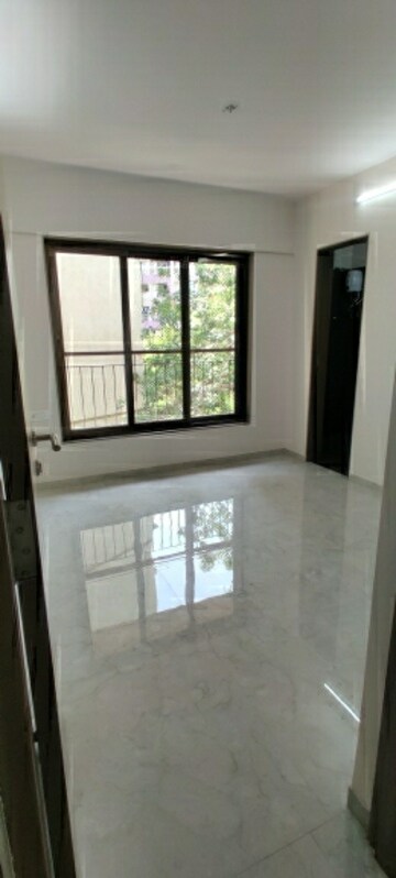Room in 2.5 BHK Apartment at 5th Avenue, Chembur – for Sale
