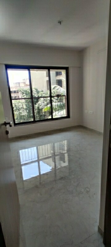 Room in 2.5 BHK Apartment at 5th Avenue, Chembur – for Sale