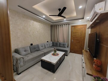 Kitchen in 3 BHK Builder Floor at BPTP Park Central, Sector 85 – for Sale