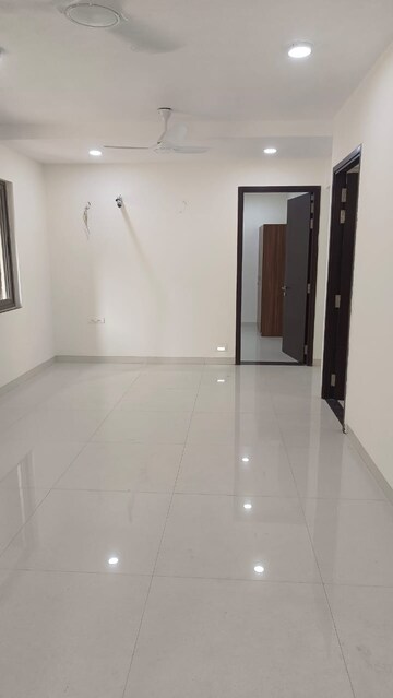 Room in 3 BHK Apartment at Northstar Homes District 1, Gachibowli – for Rent