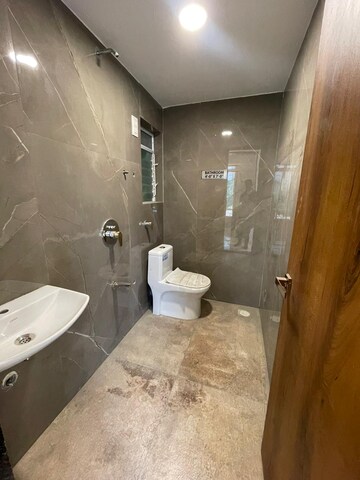 Bathroom in 1 BHK Apartment at Pramanik Walchand Paradise, Mira Road – for Sale