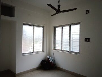 Room in 2 BHK Apartment at Behala Chowrasta – for Sale