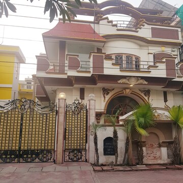 6+ BHK Independent House For Sale in Sector 39