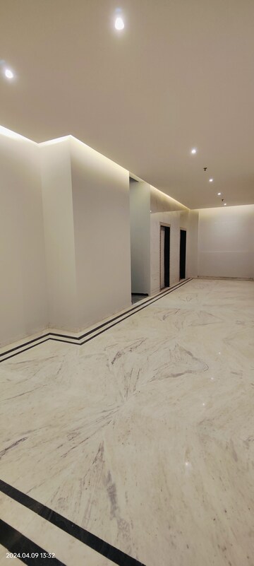Building Lobby in 4 BHK Apartment at T And T Eutopia Phase 1, Siddharth Vihar – for Sale